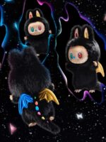 Zimomo 58 cm The Monsters 10-årsjubileum, svart plysjfigurer